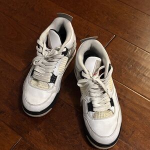 Jordan Athletic Shoes White and Black